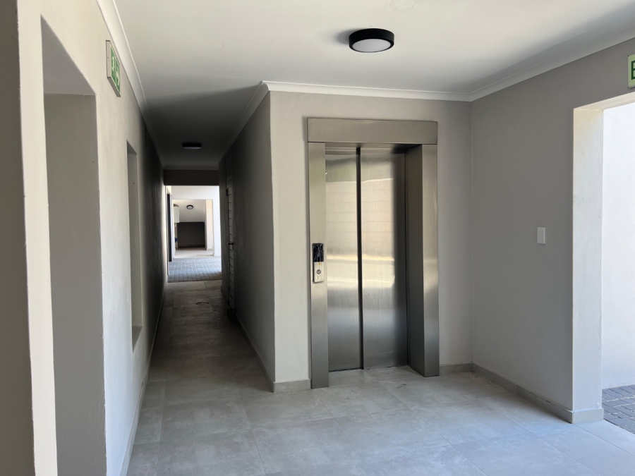1 Bedroom Property for Sale in Table View Western Cape